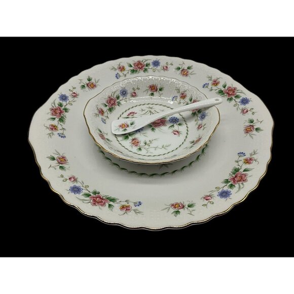 Andrea by Sadek 3 Piece "Garden of India" Scalloped Platter Dip Bowl and Spoon - Picture 3 of 16